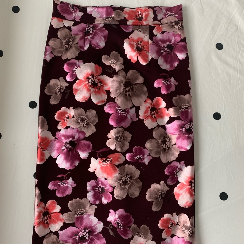 High waisted skirt